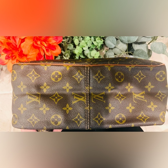 Authentic Louis Vuitton Monogram VTG messenger bag - Picture 3 of 14